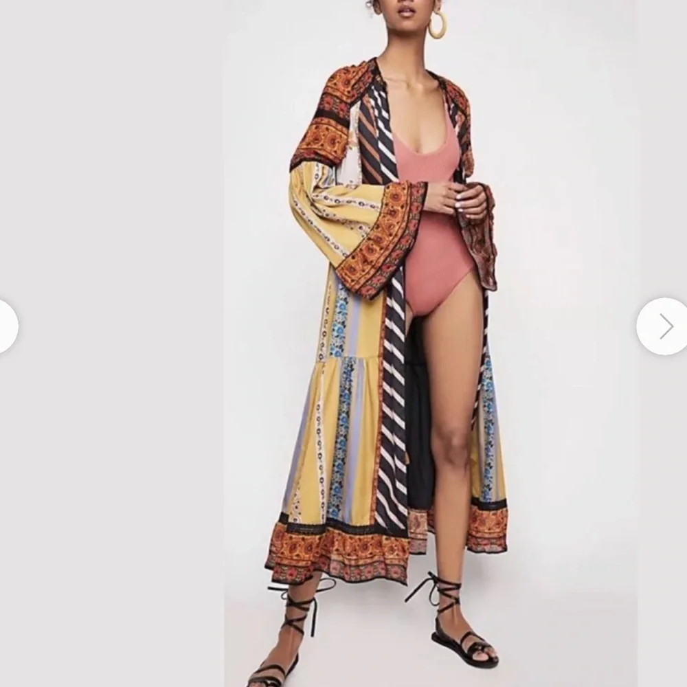 Free People Meadow Sweet Print Duster Kimono
Honey Combo Small